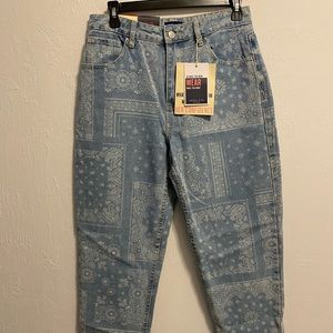 Angel Kiss Bandana Print High Rise Rigid Denim Mom Jeans Size 7